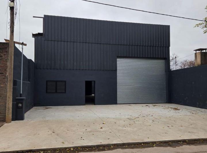 Bodega-Galpón · 250m²
