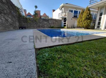 PH · 150m² · 6 Ambientes · 1 Cochera · PH 6 Ambientes Estilo Casa| Condominio Premium | Apto Credito | Pileta, Parrilla, Cochera Cub