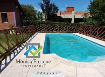 Casa · 964m² · 4 Ambientes · 1 Cochera · Venta de Casa Mas Departamento en Rincon del Este con Piscina