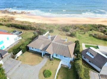 Casa · 8 Ambientes · Casa La Folie Sobre La Mansa de Jose Ignacio