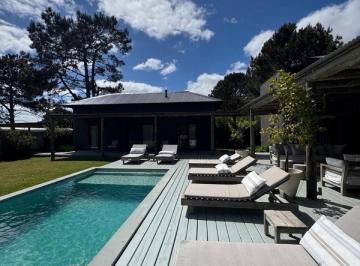 Casa · 8 Ambientes · Casa en Pinar del Faro, José Ignacio, Punta del Este
