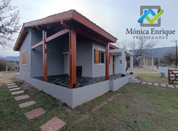 Casa · 60m² · 3 Ambientes · Venta de Casa en Carpinteria, Sobra Asfalto a m de Plaza Principal