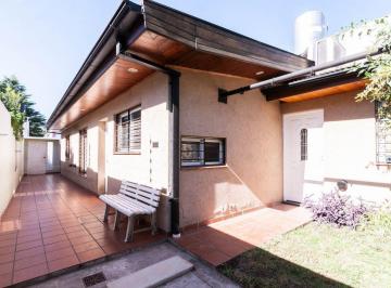 PH · 87m² · 4 Ambientes · PH Venta 4 Ambientes Banfield con Jardín
