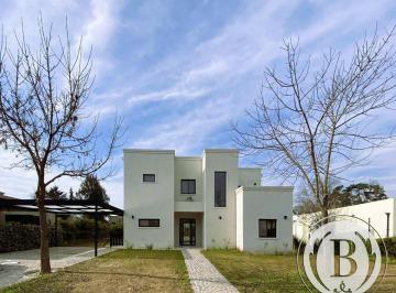Casa Venta de 4 ambientes · Bustamante Prop San Matias Area 2 12592 Casa Venta Escobar