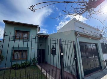 Casa · 200m² · 7 Ambientes · 2 Cocheras · Casa en Boulogne Sur Mer