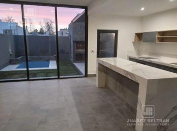 Casa · 180m² · 8 Ambientes · 2 Cocheras · Duplex en Alquiler 3 Dorm