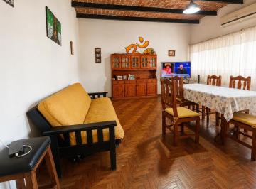 PH · 94m² · 2 Dormitorios · Venta Casa de Pa en PH con Dos Dorm. y Terraza, Estado de Israel 1000, en Tiro Suizo.
