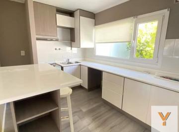 Casa · 150m² · 4 Ambientes · 2 Cocheras · Casa Nueva en Venta - 3 Dorm., 2 Cocheras - Jardín - 330 m² - Barrio Uncas, Tandil