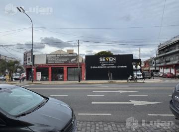 Local comercial · 386m² · Venta Local de 370 m² Mataderos Alberdi Al 7200