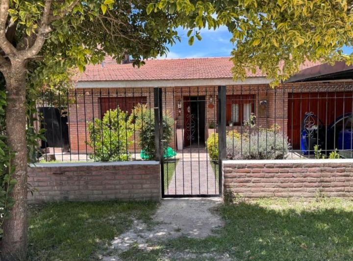 Casa · 137m² · 5 Ambientes · 1 Cochera