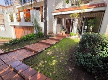 Foto · Casa en Urca de Cuatro Dorm. con Garage Para 3 Vehiculos