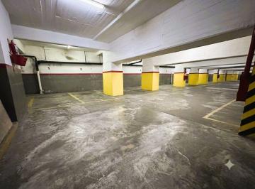 Garage · 11m² · Venta Cochera Cubierta y Fija Pb Parque Patricios