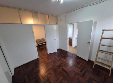 Oficina comercial · 60m² · 5 Ambientes · Oficinas/ Consultorios en Alquiler en Lomas de Zamora
