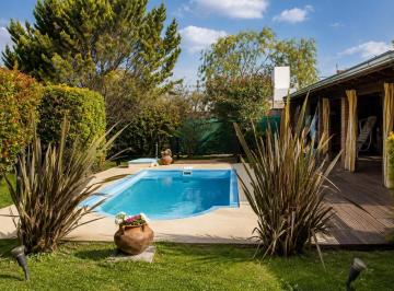 Casa · 126m² · 3 Ambientes · 1 Cochera · Casa en Tierra de Sueños 2