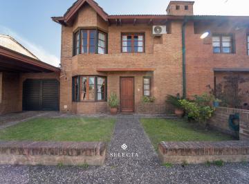 Casa · 115m² · 4 Ambientes · 1 Cochera · Casa en Venta en Housing Sobre Recta Martinoli | 3 Dorm., Seguridad 24 Hs y Amenities