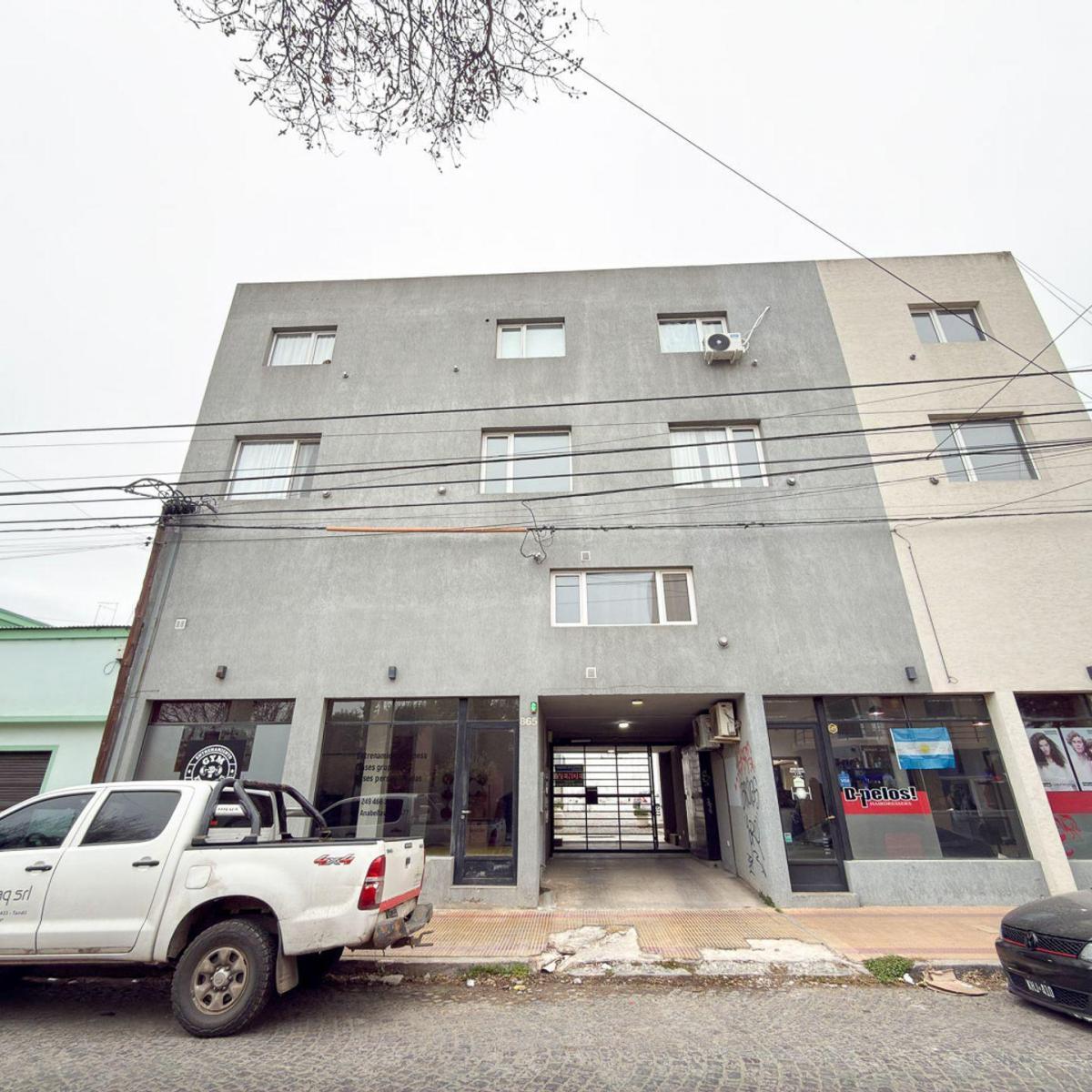 Depto 2 amb, 39m² en Centro — Garibaldi 865