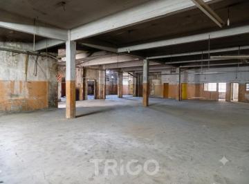 Bodega-Galpón · 1100m² · 6 Ambientes · Nave Industrial en Venta en Caseros de 1.100 m² Tres de Febrero
