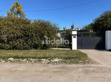 RDP-RDP-961_2 · Casa en Venta Alto Los Talas | 2 Dorm., Quincho, Pileta y Gran Parque