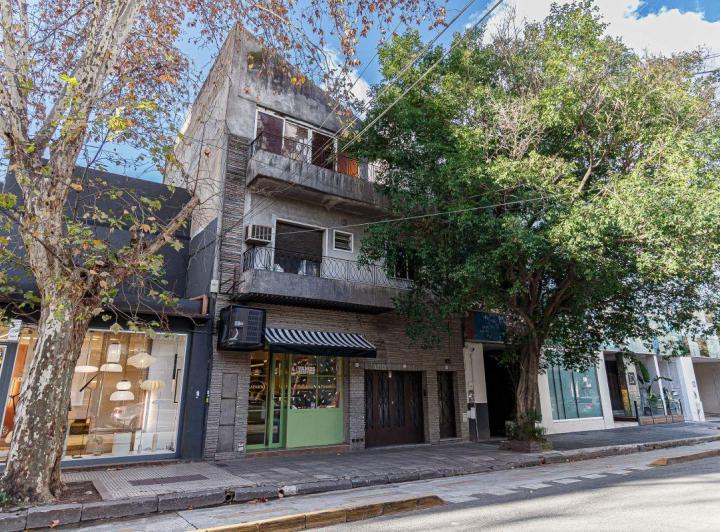 PH · 222m² · 6 Ambientes · 1 Cochera