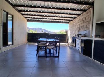 Casa de 2 ambientes, El Challao · Barrio Privado La Bastilla: Tres Dorm., Gran Quincho y El Entorno Que Buscás Para Los Tuyos