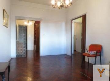 PH · 88m² · 3 Ambientes · PH en Venta - 2 Dorm. 1 Baño - 176 m² - Mataderos
