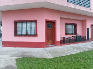 PH · 91m² · 3 Ambientes · Alquiler PH 3 Ambientes en Remedios de Escalada