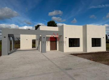 Casa · 137m² · 4 Ambientes · 1 Cochera · Casa en Venta en Los Alcanfores, Pilar, G. B. a. Zona Norte