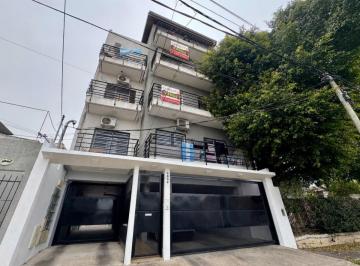 Departamento · 40m² · 2 Ambientes · 1 Cochera · Departemento 2 Amb Frente C/ Cochera Cubierta!