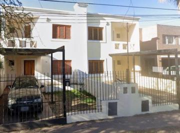Casa · 300m² · 10 Ambientes · 2 Cocheras · Oportunidad. Venta 2 Dúplex de 3 Dorm. en Urca