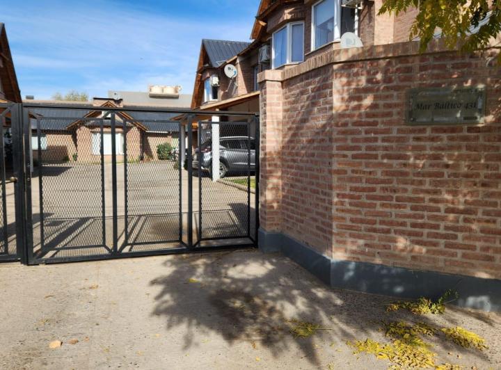 Casa · 120m² · 5 Ambientes · 1 Cochera