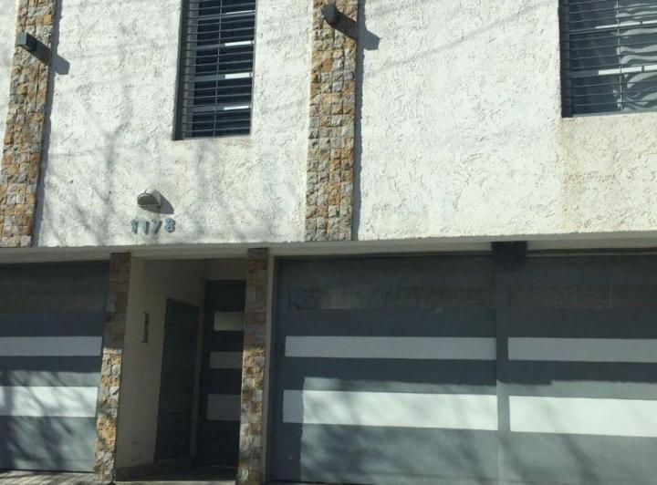 Departamento · 90m² · 6 Ambientes · 1 Cochera