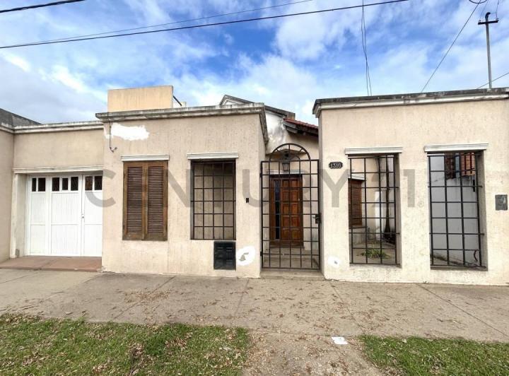 Casa · 100m² · 4 Ambientes · 1 Cochera