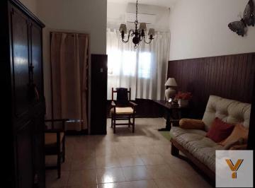 Casa · 170m² · 4 Ambientes · 1 Cochera · Casa en Venta - 3 Dorm. 2 Baños - La Plata