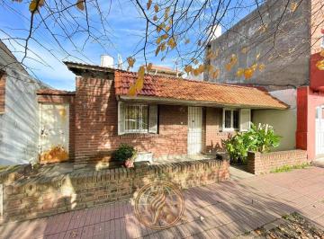 Casa · 80m² · 3 Ambientes · Venta Casa Mar del Plata Bernardino Rivadavia a Refaccionar