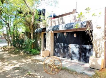 Casa · 125m² · 6 Ambientes · Venta Casa Hostel Oportunidad