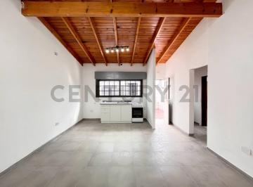PH · 45m² · 2 Ambientes · Alquiler PH 2 Ambientes con Terraza Reciclado a Nuevo Ciudadela