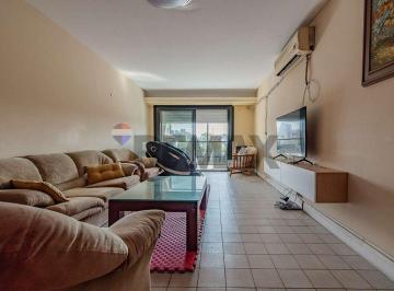 Departamento · 103m² · 4 Ambientes · 1 Cochera · Excelente Piso Entero con Balcon en P. Chacabuco
