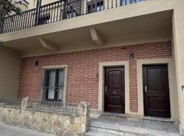 Casa · 400m² · 8 Ambientes · Exc Casa Vta 5 Dor Suite/casa Huespedes E. Rios Al 500
