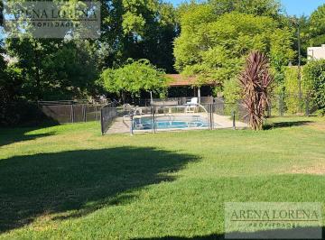 Quinta vacacional · 255m² · 4 Ambientes · 3 Cocheras · Casa Quinta en Venta 5 Ambientes en Parque Leloir Sobre Lote 1700 m