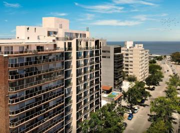 Departamento · 38m² · 1 Ambiente · Venta Monoambiente con Patio Parque Rodo