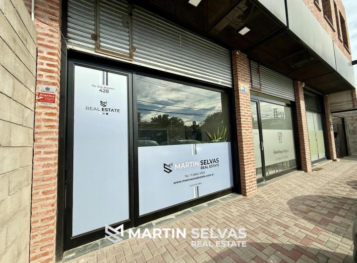 Local comercial · 47m² · 2 Ambientes · 1 Cochera