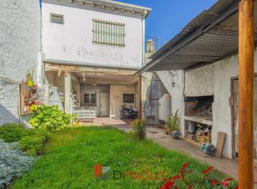 Casa · 158m² · 6 Ambientes · 1 Cochera · Casa Multifamiliar en Boulogne