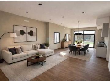 Casa · 144m² · 5 Ambientes · 2 Cocheras · Casa en Venta en Santo Tomas, Derqui, Pilar