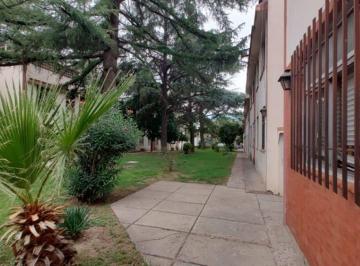 Departamento · 45m² · 3 Ambientes · 3 Cocheras · Venta de Departamento en Sexta Sección
