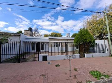 Casa · 170m² · 7 Ambientes · 2 Cocheras · Venta Casa 4 Dormi San Martin Norte Apto Credito
