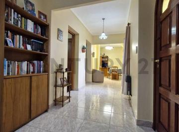 PH · 94m² · 4 Ambientes · Venta PH 4 Amb Terraza Quincho y Parrilla