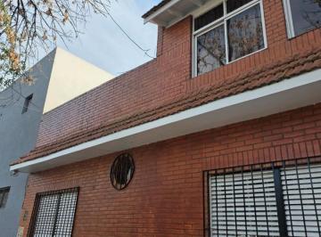 PH · 90m² · 3 Ambientes · Venta PH Frente Villa Pueyrredon