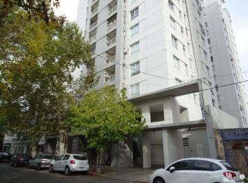 Imagen 1 · Cochera en Venta en La Capital
