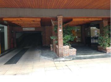 Garage , Recoleta · Cochera Fija en Zona Tribunales