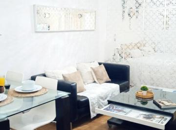 Departamento · 34m² · 1 Ambiente · Monoambiente Premium con Balcón en Recoleta | Alquiler Temporal | Sum y Seguridad |